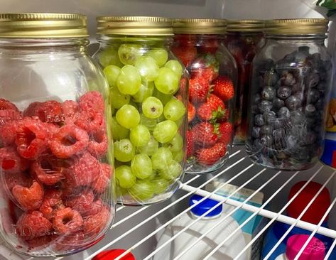 There's a Jar for That - The Cross Legacy Fruit In Mason Jars, Fruit Hacks, Mason Jar Storage, Storing Fruit, Fruit And Vegetable Storage, Mason Jar Meals, Fruit Preserves, Fruit Storage, Food Facts