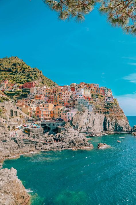 11 Very Best Places To Visit In Europe - Hand Luggage Only - Travel, Food & Photography Blog Venice Italy Beaches, Beautiful Places In Italy, Best Places In Italy, Italy Vibes, Europe Aesthetic, Cinque Terre Italy, Places In Italy, Italy Aesthetic, Voyage Europe