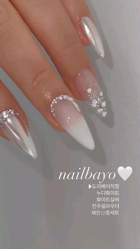 Bridal Nails Designs, Silver Nail Designs, Fancy Nails Designs, Nails Design With Rhinestones, Almond Nails Designs, Nagel Inspo, Nail Art Wedding, Bride Nails, Sparkle Nails