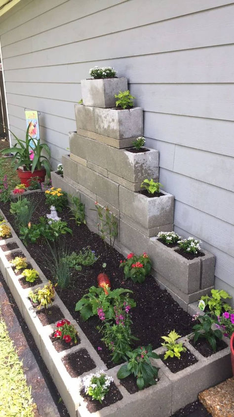 garden ideas Small Garden Bed Ideas, Recycled Garden Planters, Taman Diy, Tanaman Pot, Tanaman Indoor, Jardim Diy, Cute Garden, نباتات منزلية, Front Yard Garden Design