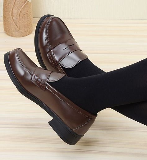 ˳♡ ੈv1rgin_m4ry2002⋆｡˚ �°✩ Student Shoes, School Uniform Shoes, Preppy Shoes, Uniform Dress, Japanese School, School Uniforms, Styl Retro, Aesthetic Shoes, School Shoes