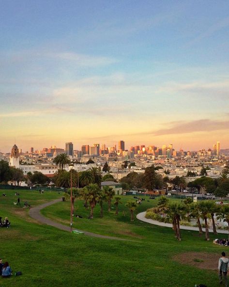 Los Angeles, Mission Dolores Park, Mission Dolores San Francisco, San Francisco Mission District, Dolores Park San Francisco, San Francisco Park, City Park Aesthetic, Sanfransico California, Usa Flag Wallpaper