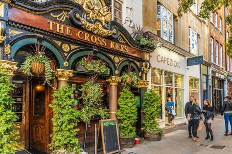 The Best Historic Pubs and Bars In London Pubs Interior, Best London Pubs, Pubs In London, Bars In London, French Resistance, Best Fish And Chips, Pub Design, British Pub, Hampstead Heath