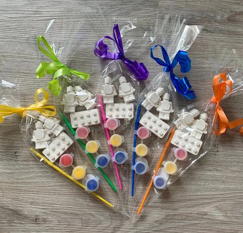 Boys Party Bag Ideas, Lego Party Bags, Kids Party Favours, Childrens Party Favours, Lego Party Favors, Kids Gift Bags, Return Gifts For Kids, Kids Party Bags Fillers, Childrens Party Bags