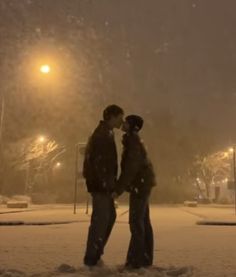 Photos Amoureux, Cute Relationship, Teenage Love, Photographie Inspo, Couples Vibe, The Love Club, Romantic Things, Cute Couples Photos, The Perfect Guy