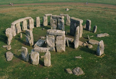 Robin Heath: Stonehenge – The Marriage of the Sun and Moon ... Stonehenge, Nagasaki, Machu Picchu, Salisbury, Ancient Ruins, Stonehenge England, Historia Universal, Mystery Of History, Archaeological Site