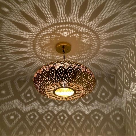 Lampe Crochet, Moroccan Ceiling Light, Turkish Lights, Moroccan Ceiling, Moroccan Pendant Light, تصميم داخلي فاخر, Brass Ceiling Lamp, Mid Century Chandelier, Moroccan Lighting
