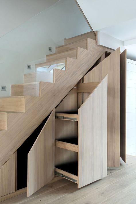 10 Creative Ways to Use the Space Under the Stairs Staircase Diy, Hiasan Dalaman Rumah, درج السلم, Asma Kat, Stairs Design Interior, Staircase Storage, House Staircase, Interior Staircase, Desain Furnitur Modern