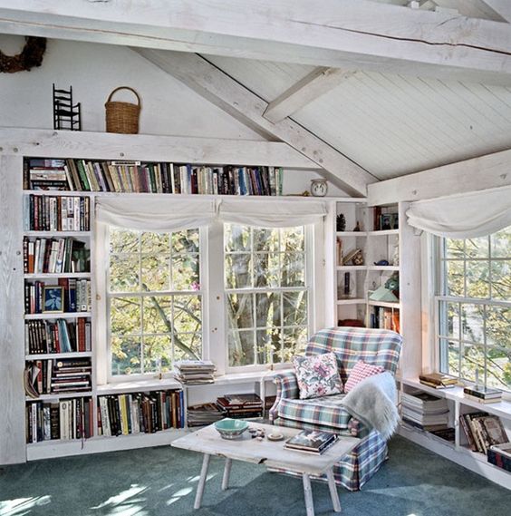 Reading nook with built-in bookshelves - Storage Ideas: Clever Bookshelf Ideas - Cabin Life Magazine