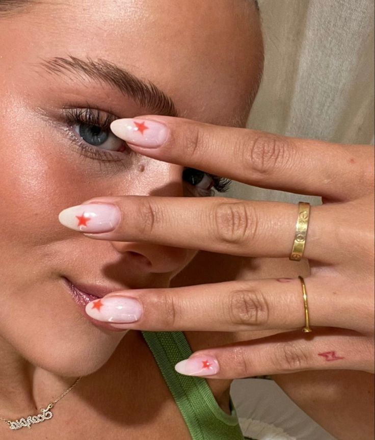 cute red star on milky nails jewelry gold rings stacking Natural Fun Nails, Minimalist Summer Nails, Wife Nails, Milky Nails, Nail Board, Mob Wife, Summery Nails, Nagel Inspo, Nail Jewelry