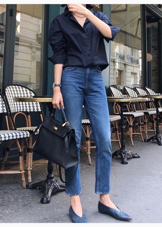 Office Outfits Street Styles, Women Office Casual Outfit, 30s Outfits For Women, Navy Outfits For Women, Navy Jeans Outfit, Mode Ab 50, Outfits Everyday, Style Pinterest, Minimalistic Outfits