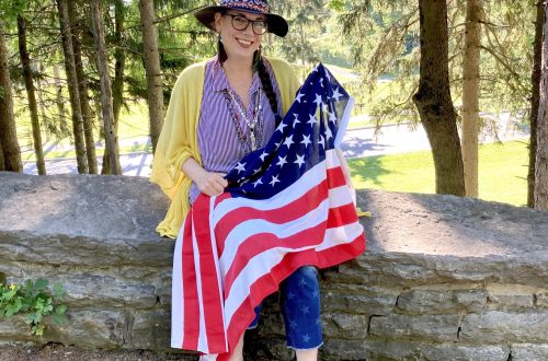 patriotic outfit, star print jeans, Converse slip ons, yellow ruana, vertical striped shirt, Style Imitating Art, Shelbee on the Edge