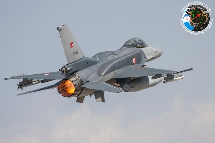 TuAF F-16-take-off