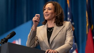 Kamala Harris Sticks to Previously Agreed ABC Debate, Calls Donald Trump ‘Scared’ for Demanding Fox News ‘Bail Him Out’