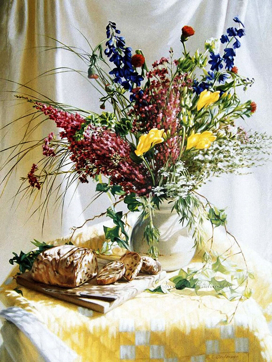 Wild_Flowers_And_Yellow_Quilt_With_Bread_2_resizeda_yapfiles.ru.jpg