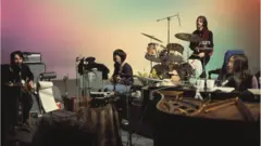 Кадр из фильма "The Beatles: Get Back"