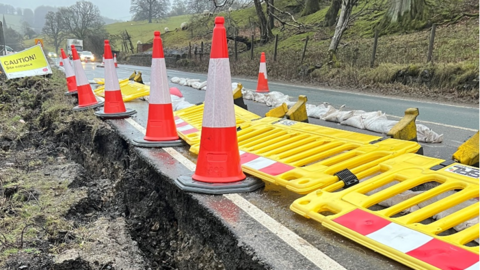 Roadworks on the A59 at Kex Gill