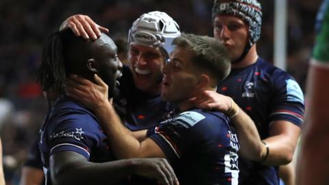 Bristol Bears celebrate a try