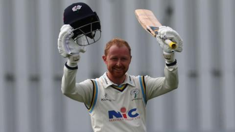 Jonny Tattersall reaches his hundred