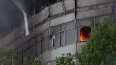 горящее здание во Фрязино