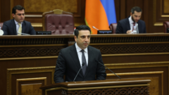Alen Simonyan Ermənistan parlamentinin sədri