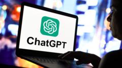Computador com logo do ChatGPT