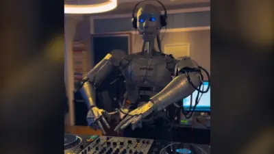 robot DJ alđar severna makedonija