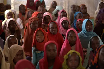 Sudanese female school pupils sidon for ground of one class for Metche