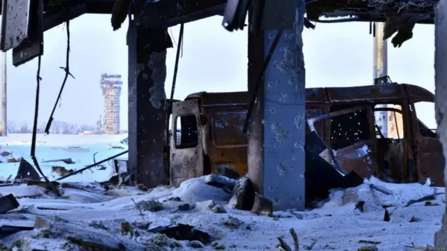 Вышка донецкого аэропорта. Фото бойца 95-й бригады ВСУ, который участвовал в боях в ноябре и декабре 2014 года