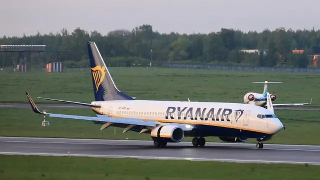 Самолет Ryanair