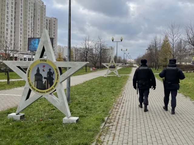 Полицейские патрулируют улицу Перерва, где ожидалось одно из мероприятий "Русского марша"-2021