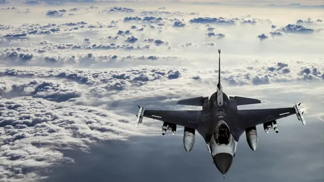 F-16