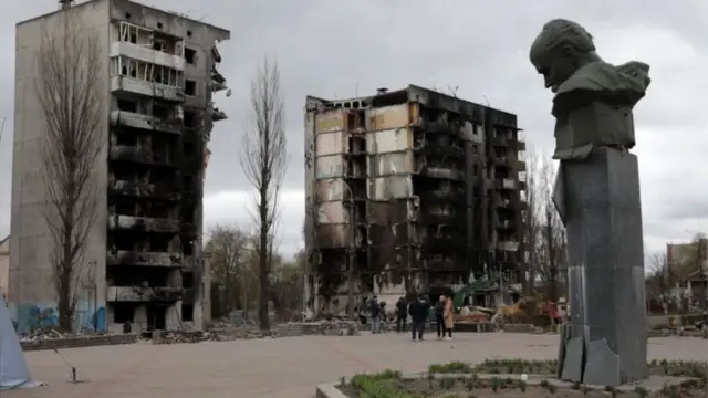 Памятник Шевченко в Бородянке