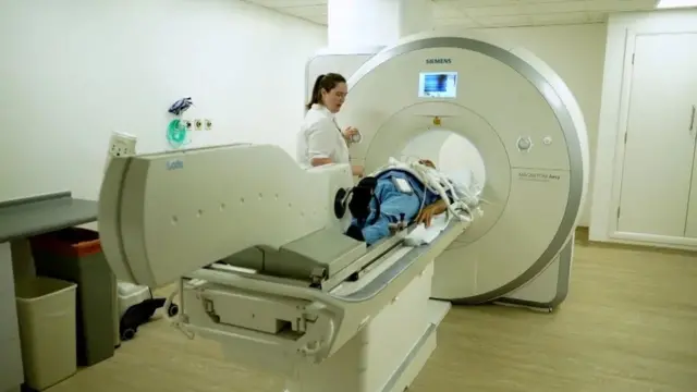 Di first step na MRI scan afta some gentle exercise