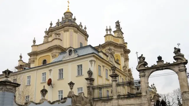 Собор Святого Юра во Львове - главная святыня Украинской грекокатолической церкви