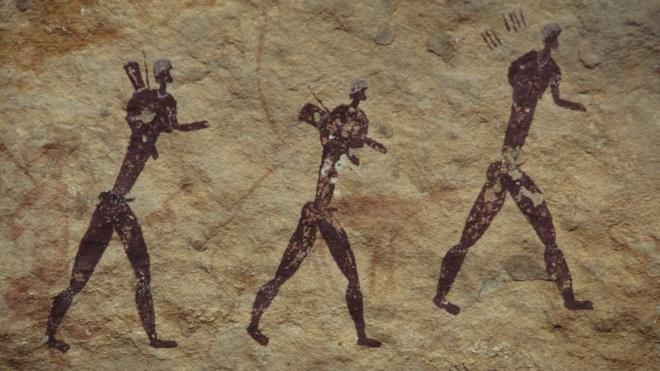Ранние мигранты были охотниками-собирателями, как изображенные на этом наскальном рисунке, найденном в Южной Африке