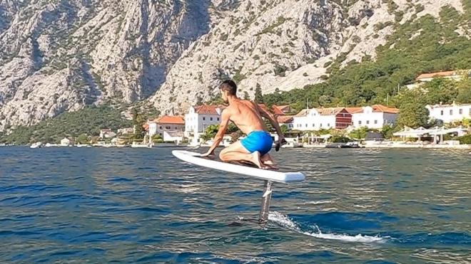Novak Đoković „lebdi na vodi“