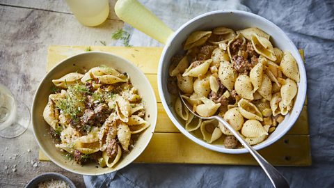 Sausage, fennel and pecorino conchiglie