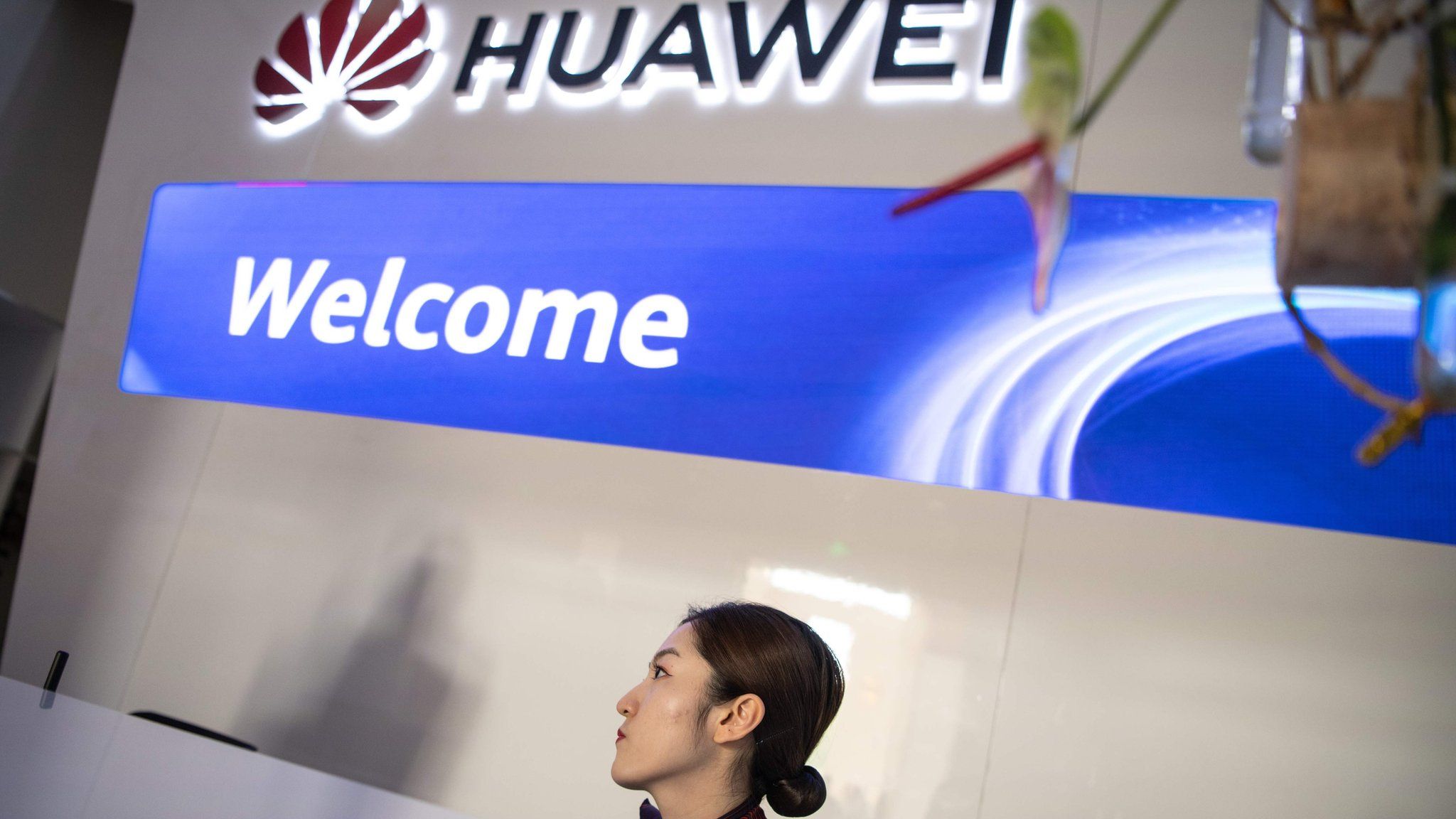 Huawei welcome desk
