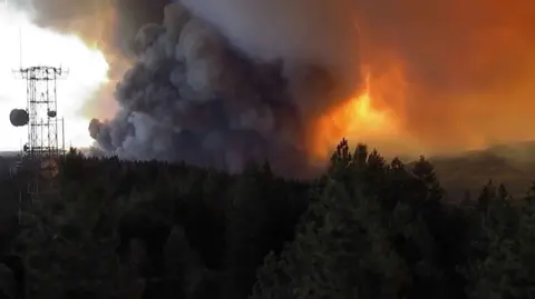 Firenado caught on camera during wildfire in Chico, California