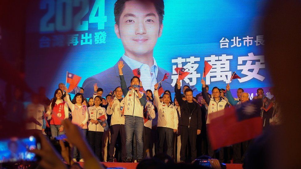 Chiang Wan-an, the great-grandson of Chiang Kai-shek, on stage at the KMT rally