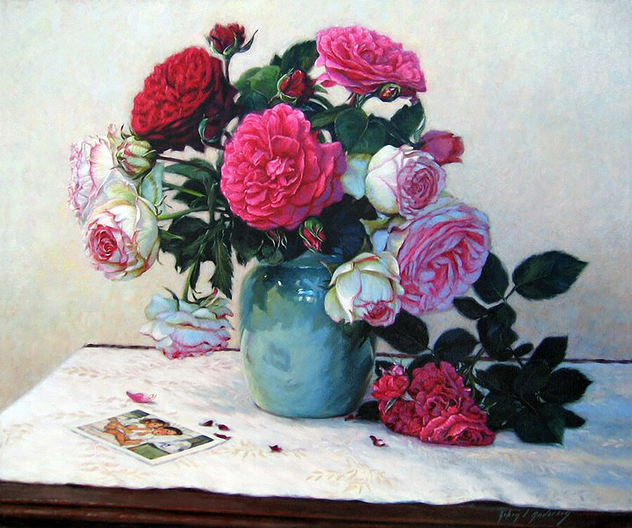 Pink_Roses_in_BlueGreen_Ceramic_Jug_resized_yapfiles.ru.jpg