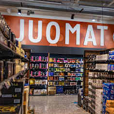 A Citymarket drink aisle.