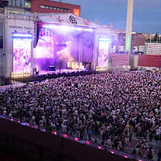 The main stage and audience at Blockfest 2023.