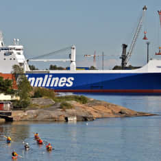 M/S Finnmerchant vid kajen i Hangö.