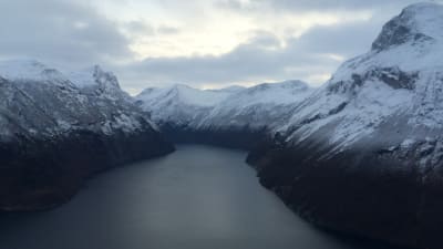 Åknesfjället och Storfjorden