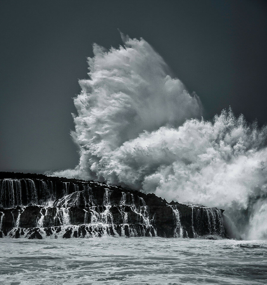 Trey Ratcliff - Hawaii - Pilot - The Waves-X2.jpg