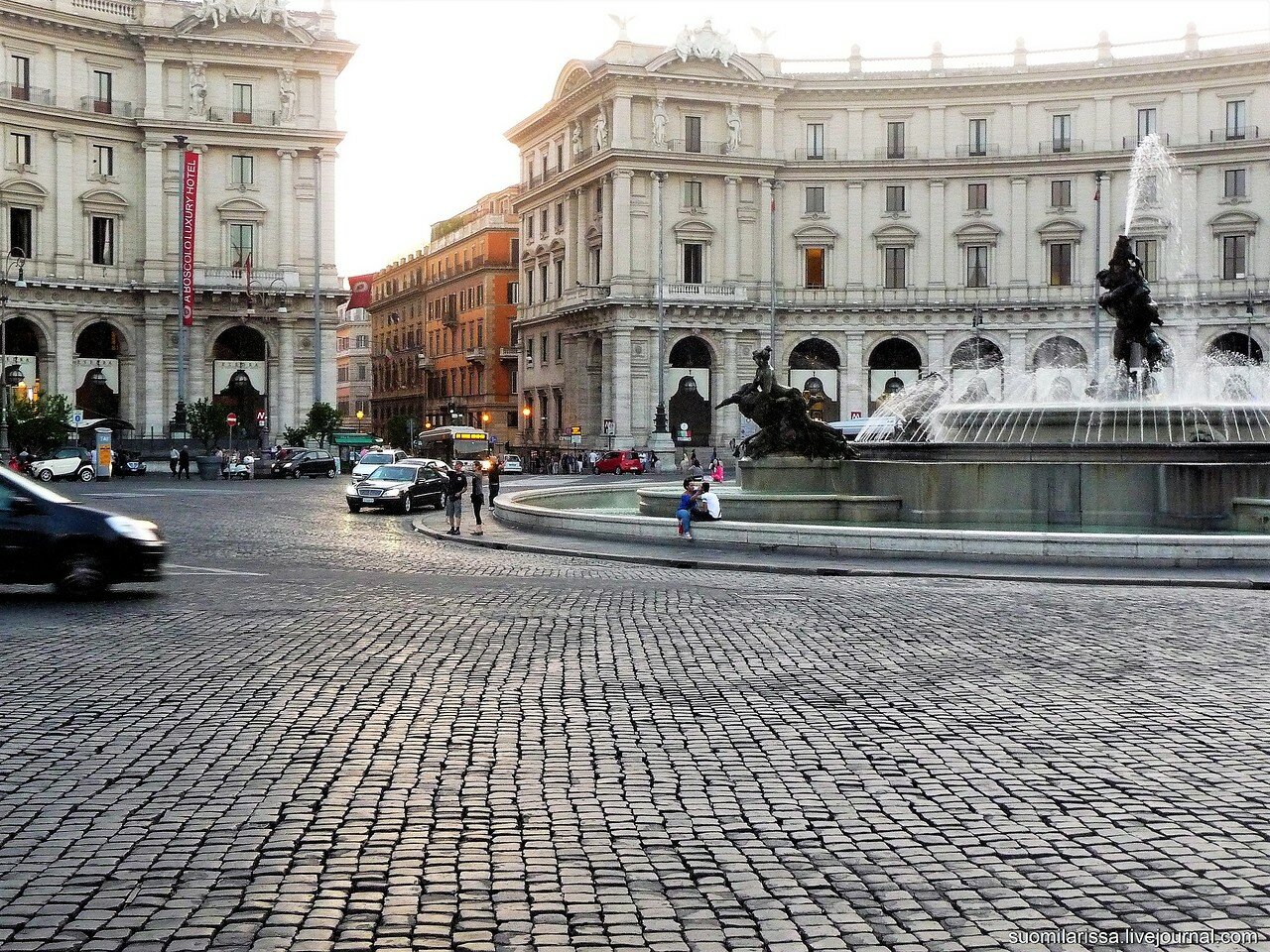 Fontana delle Naiadi (4).jpg