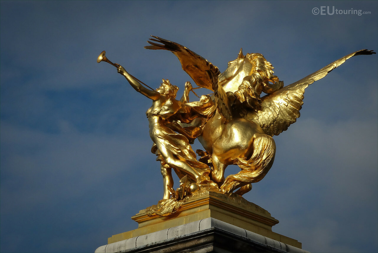 statues_in_paris_m15_DSC07220_lrg.jpg