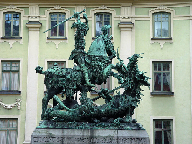 Saint George and the Dragon replica at Köpmantorget‎